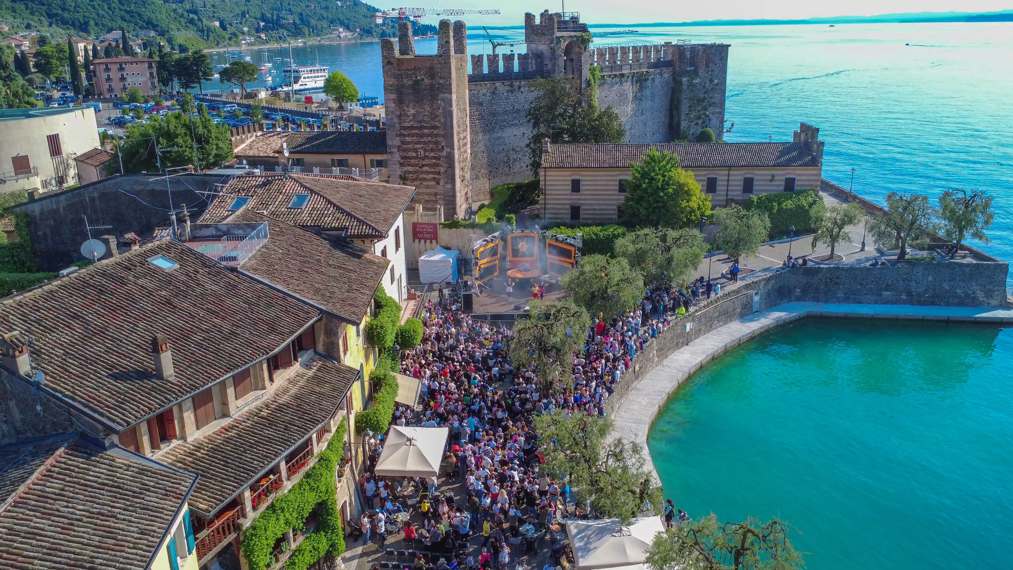 Lucilla Show a Torri del Benaco